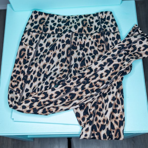 Victoria's Secret Leopard Leggings - Picture 1 of 4